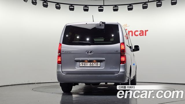 Hyundai Grand Starex Van 3-Seater Smart 2021 — фото 4
