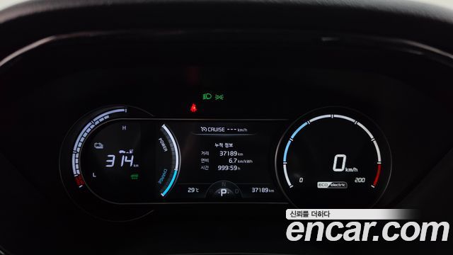 Kia Niro Plus Air 2024 — фото 8