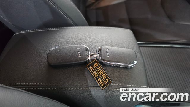Kia Niro Plus Air 2024 — фото 18