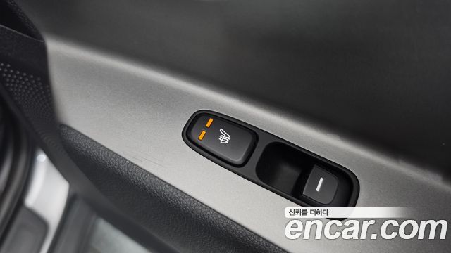 Kia Niro Plus Air 2024 — фото 24