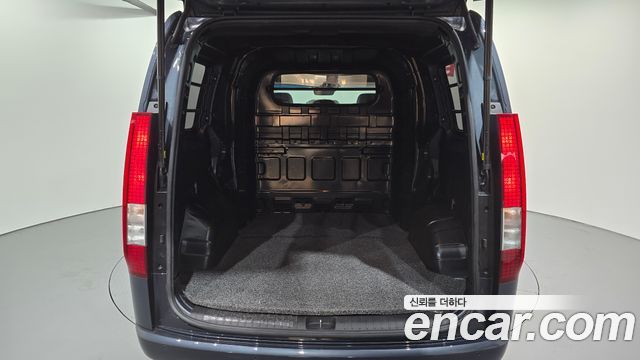 Hyundai Staria L3.5 Cargo 5-Seater Modern 2025 — фото 17