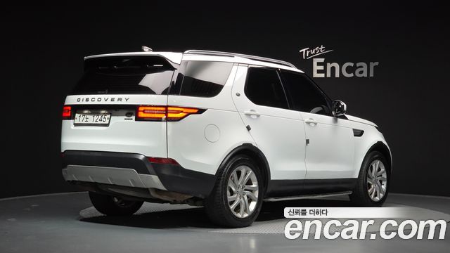 Land Rover Discovery 5 3.0 TD6 HSE 2018 — фото 2