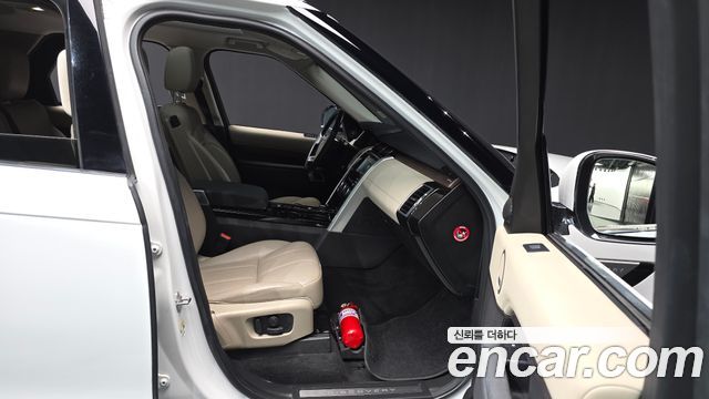 Land Rover Discovery 5 3.0 TD6 HSE 2018 — фото 11