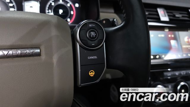 Land Rover Discovery 5 3.0 TD6 HSE 2018 — фото 16