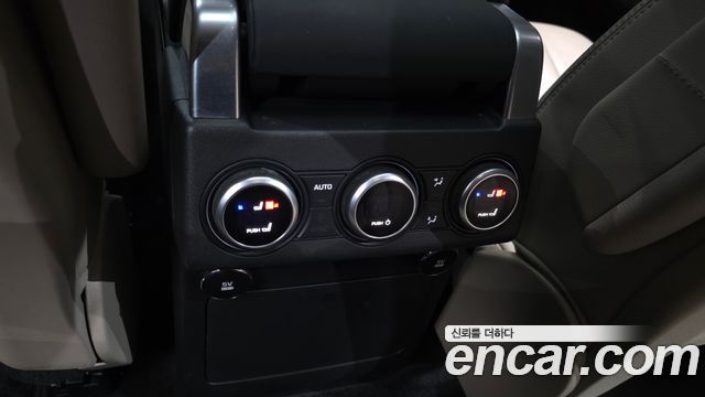 Land Rover Discovery 5 3.0 TD6 HSE 2018 — фото 18