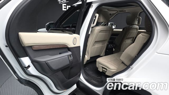 Land Rover Discovery 5 3.0 TD6 HSE 2018 — фото 26