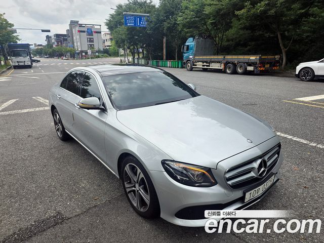 Mercedes-Benz E-Class (W213) E300 4MATIC Avnatgarde 2017 — фото 2