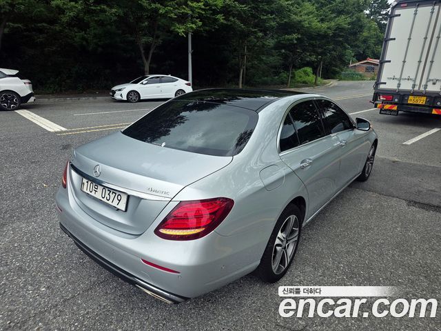 Mercedes-Benz E-Class (W213) E300 4MATIC Avnatgarde 2017 — фото 5