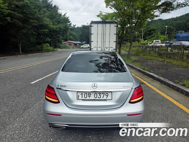Mercedes-Benz E-Class (W213) E300 4MATIC Avnatgarde 2017 — фото 8