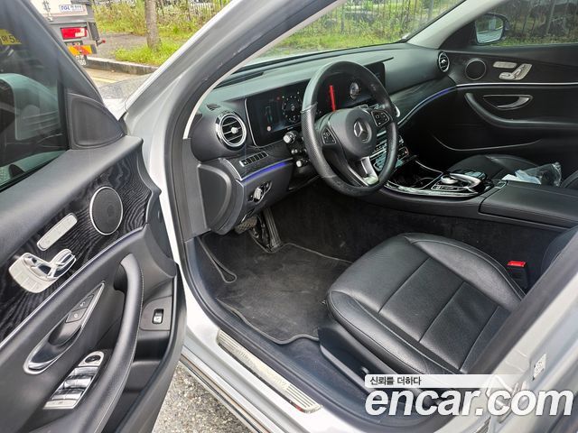 Mercedes-Benz E-Class (W213) E300 4MATIC Avnatgarde 2017 — фото 16