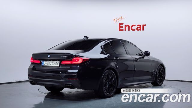 BMW 5 Series (G30) 520i M Sport 2022 — фото 2