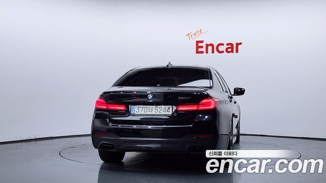 BMW 5 Series (G30) 520i M Sport 2022 — фото 4