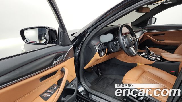 BMW 5 Series (G30) 520i M Sport 2022 — фото 10
