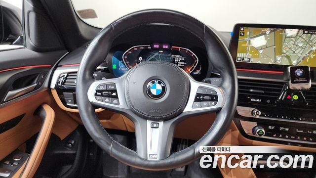 BMW 5 Series (G30) 520i M Sport 2022 — фото 13