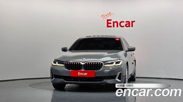 BMW 5 Series (G30) 530e Luxury 2021 — фото 3