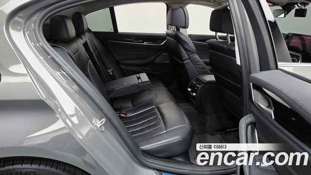 BMW 5 Series (G30) 530e Luxury 2021 — фото 11