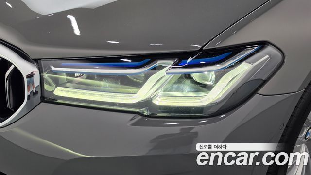 BMW 5 Series (G30) 530e Luxury 2021 — фото 22