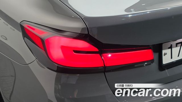 BMW 5 Series (G30) 530e Luxury 2021 — фото 23