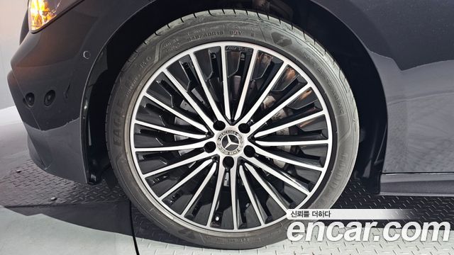 Mercedes-Benz CLE-Class (C236) CLE200 Coupe 2024 — фото 5