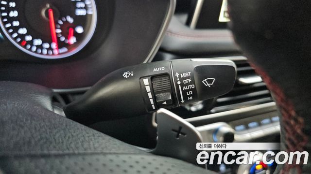 Genesis G70 2.0T Sport Package 2018 — фото 19