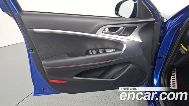 Genesis G70 2.0T Sport Package 2018 — фото 30