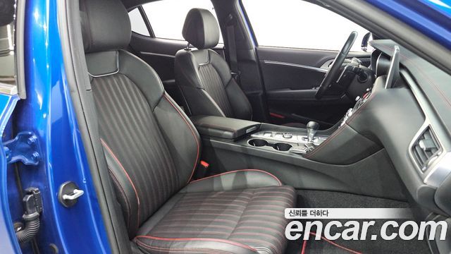Genesis G70 2.0T Sport Package 2018 — фото 37