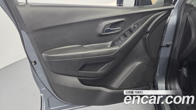 Chevrolet Trax 1.6 Diesel Premier 2019 — фото 24