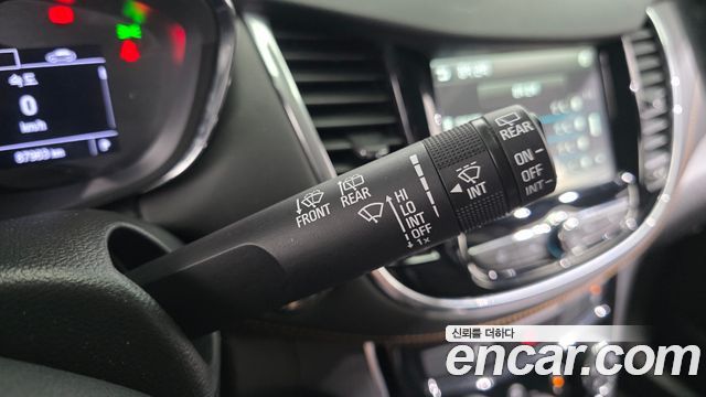 Chevrolet Trax 1.6 Diesel Premier 2019 — фото 35