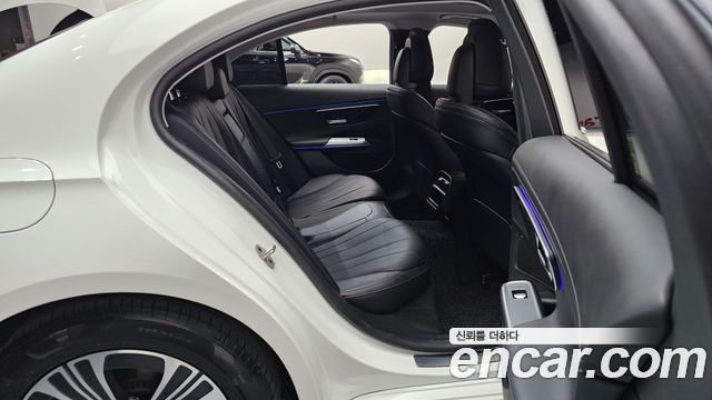 Mercedes-Benz E-Class (W214) E200 Avantgarde 2024 — фото 11