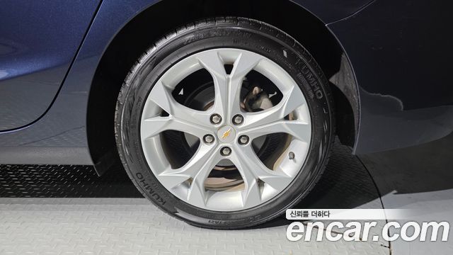 Chevrolet Cruze 1.4 Turbo LT Deluxe 2017 — фото 21