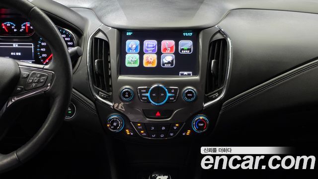 Chevrolet Cruze 1.4 Turbo LT Deluxe 2017 — фото 30