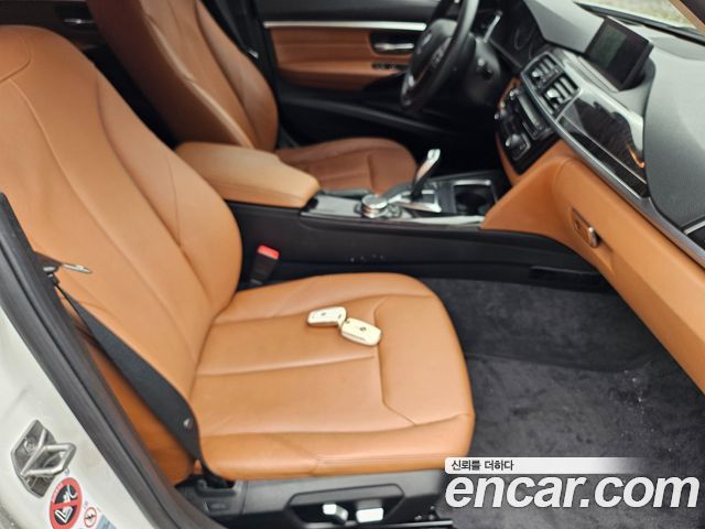 BMW 3 Series (F30) 320i Luxury 2016 — фото 9