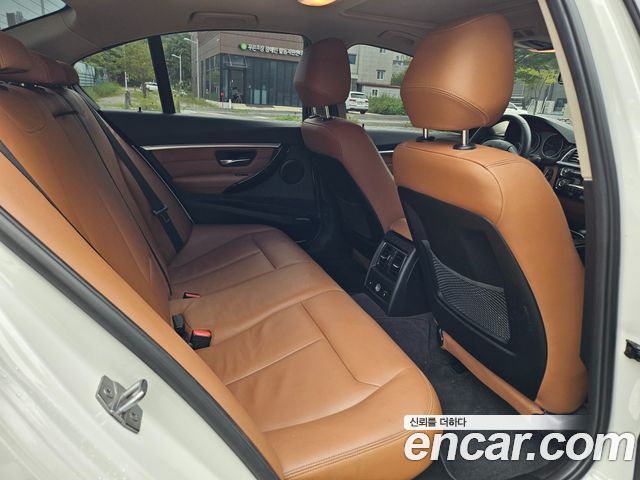 BMW 3 Series (F30) 320i Luxury 2016 — фото 15