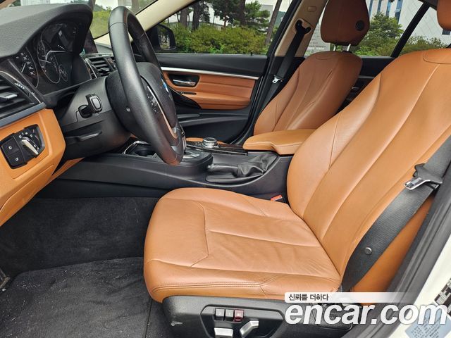 BMW 3 Series (F30) 320i Luxury 2016 — фото 17