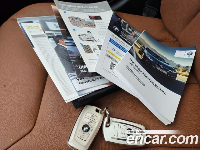 BMW 3 Series (F30) 320i Luxury 2016 — фото 24