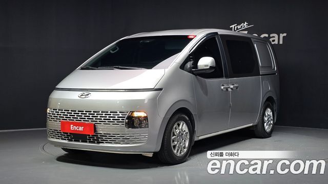 Hyundai Staria Cargo 5-Seater Modern 2023 — фото 1