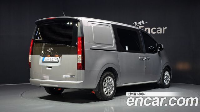 Hyundai Staria Cargo 5-Seater Modern 2023 — фото 2