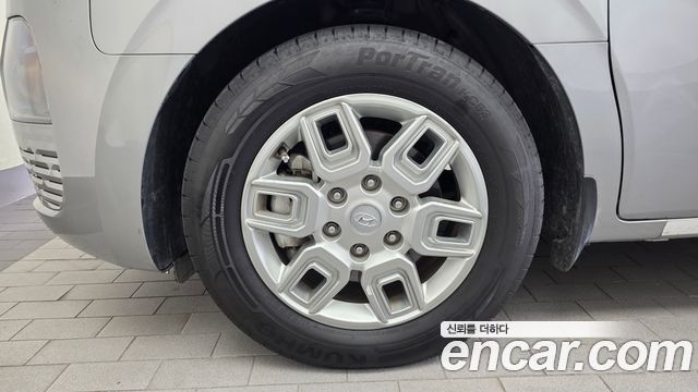Hyundai Staria Cargo 5-Seater Modern 2023 — фото 5