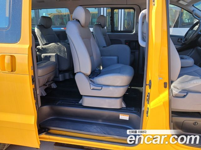 Hyundai Grand Starex School Bus LPi 2019 — фото 7