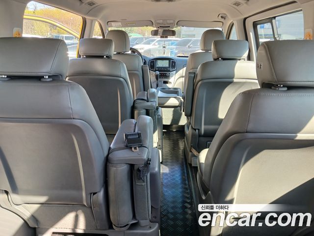 Hyundai Grand Starex School Bus LPi 2019 — фото 16