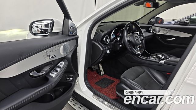 Mercedes-Benz GLC-Class (X253) GLC350e 4MATIC AMG Line 2019 — фото 10