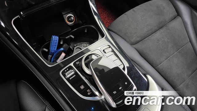 Mercedes-Benz GLC-Class (X253) GLC350e 4MATIC AMG Line 2019 — фото 17