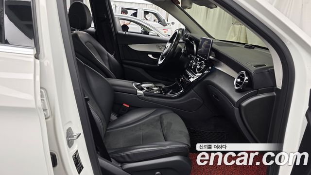 Mercedes-Benz GLC-Class (X253) GLC350e 4MATIC AMG Line 2019 — фото 26