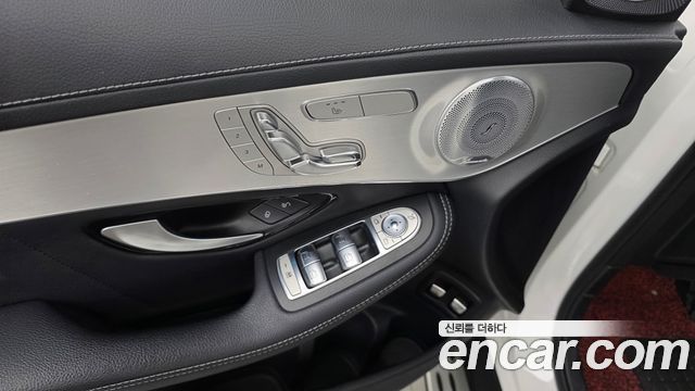 Mercedes-Benz GLC-Class (X253) GLC350e 4MATIC AMG Line 2019 — фото 30