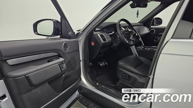 Land Rover Discovery 5 P360 R-Dynamic SE 2023 — фото 10