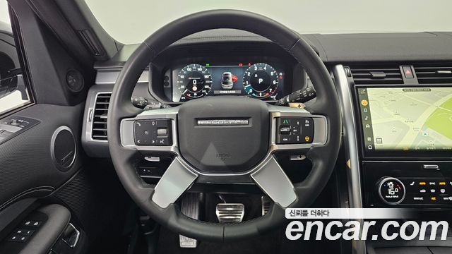 Land Rover Discovery 5 P360 R-Dynamic SE 2023 — фото 15