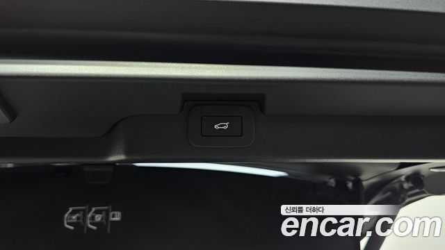Land Rover Discovery 5 P360 R-Dynamic SE 2023 — фото 18