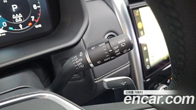Land Rover Discovery 5 P360 R-Dynamic SE 2023 — фото 30