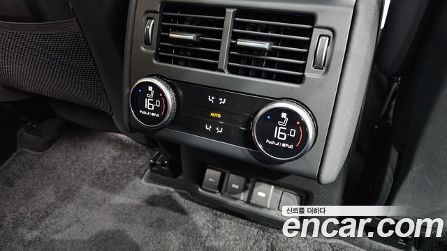 Land Rover Discovery 5 P360 R-Dynamic SE 2023 — фото 33