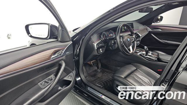 BMW 5 Series (G30) 530i M Sport Package Plus 2017 — фото 10